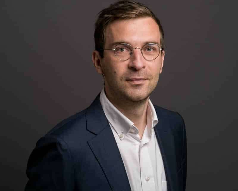 member-img